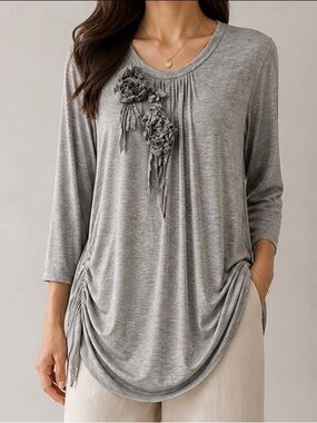 NWT Melissa McCarthy Tunic with Floral Detail